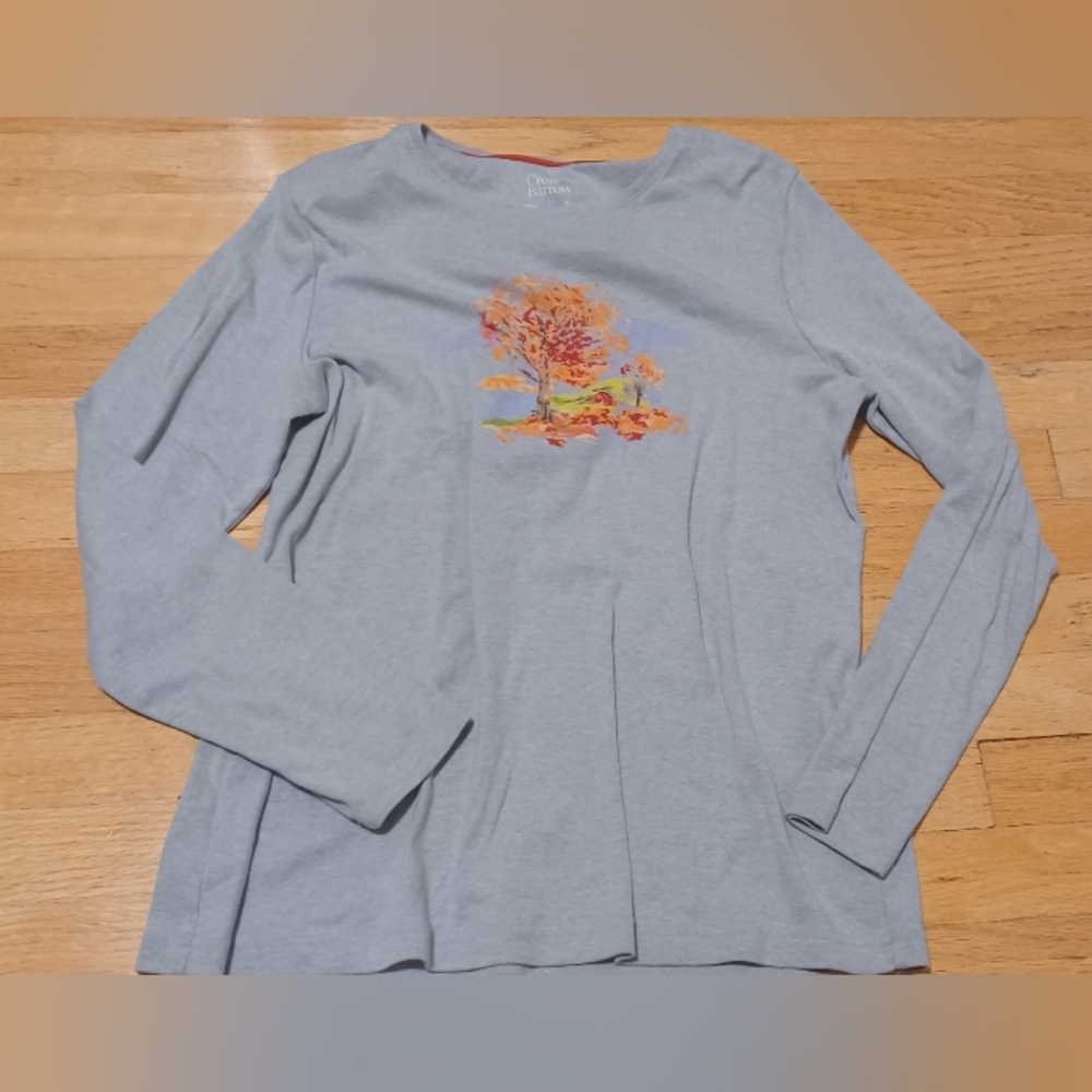 Croft & Barrow Gray Top with Autumn Fall Orange Tree Design